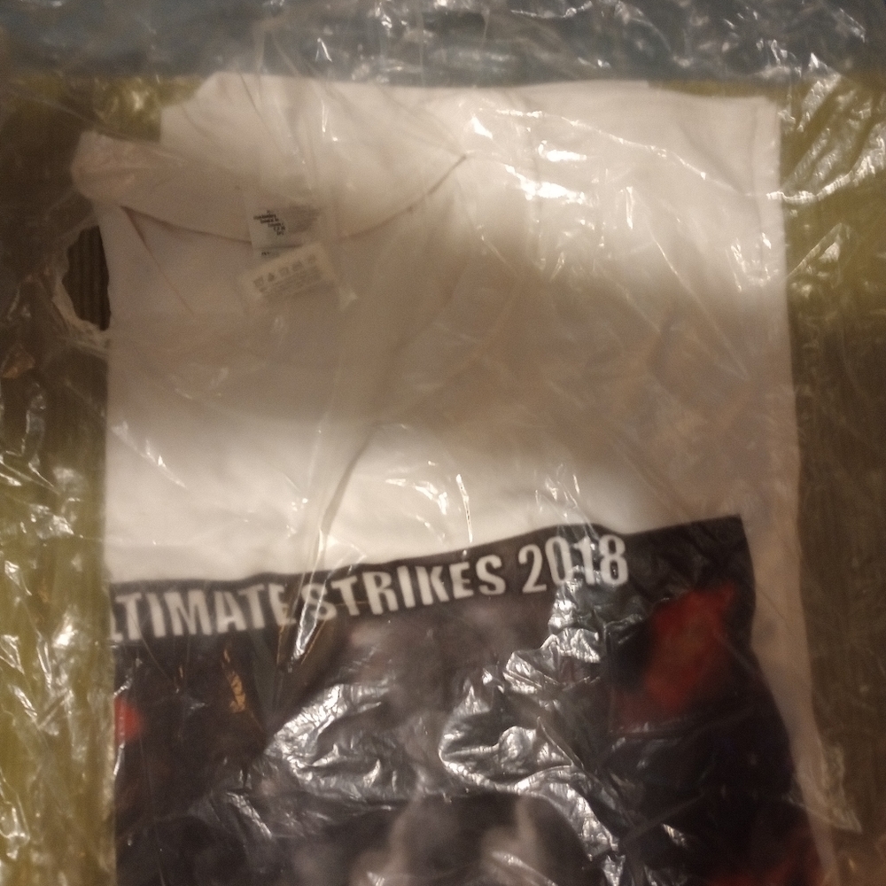 T SHIRT